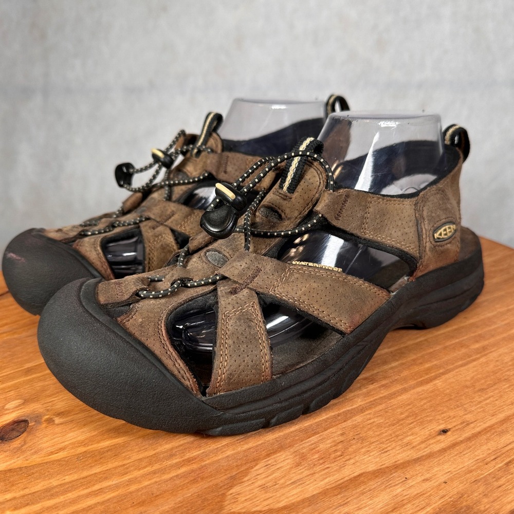 Keen Newport H2 Sandals Mens Size 8 Brown Good Waterproof Hiking Sport Shoes